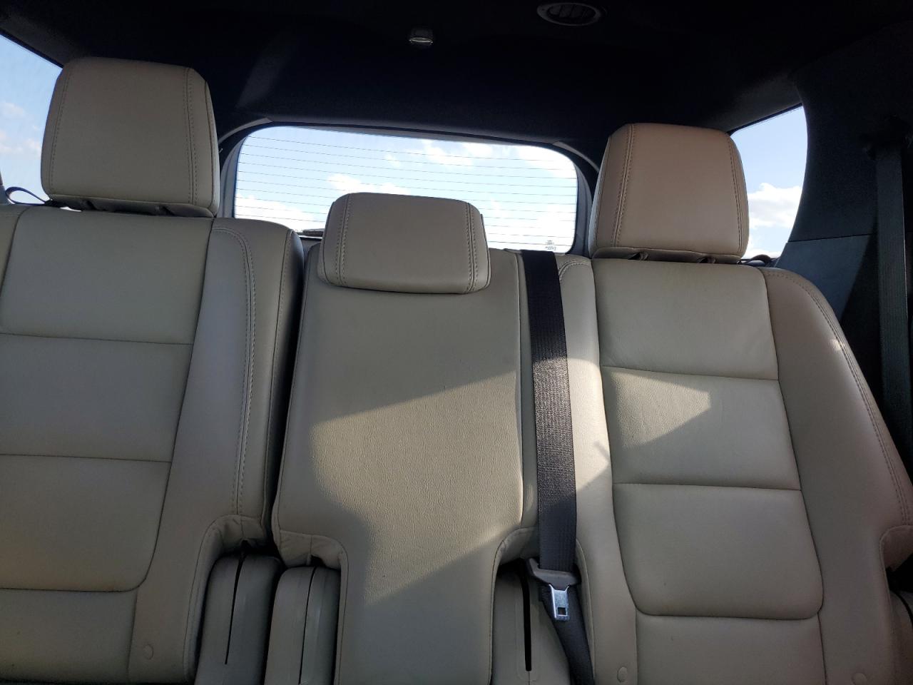 Ford Explorer Xlt Image 9