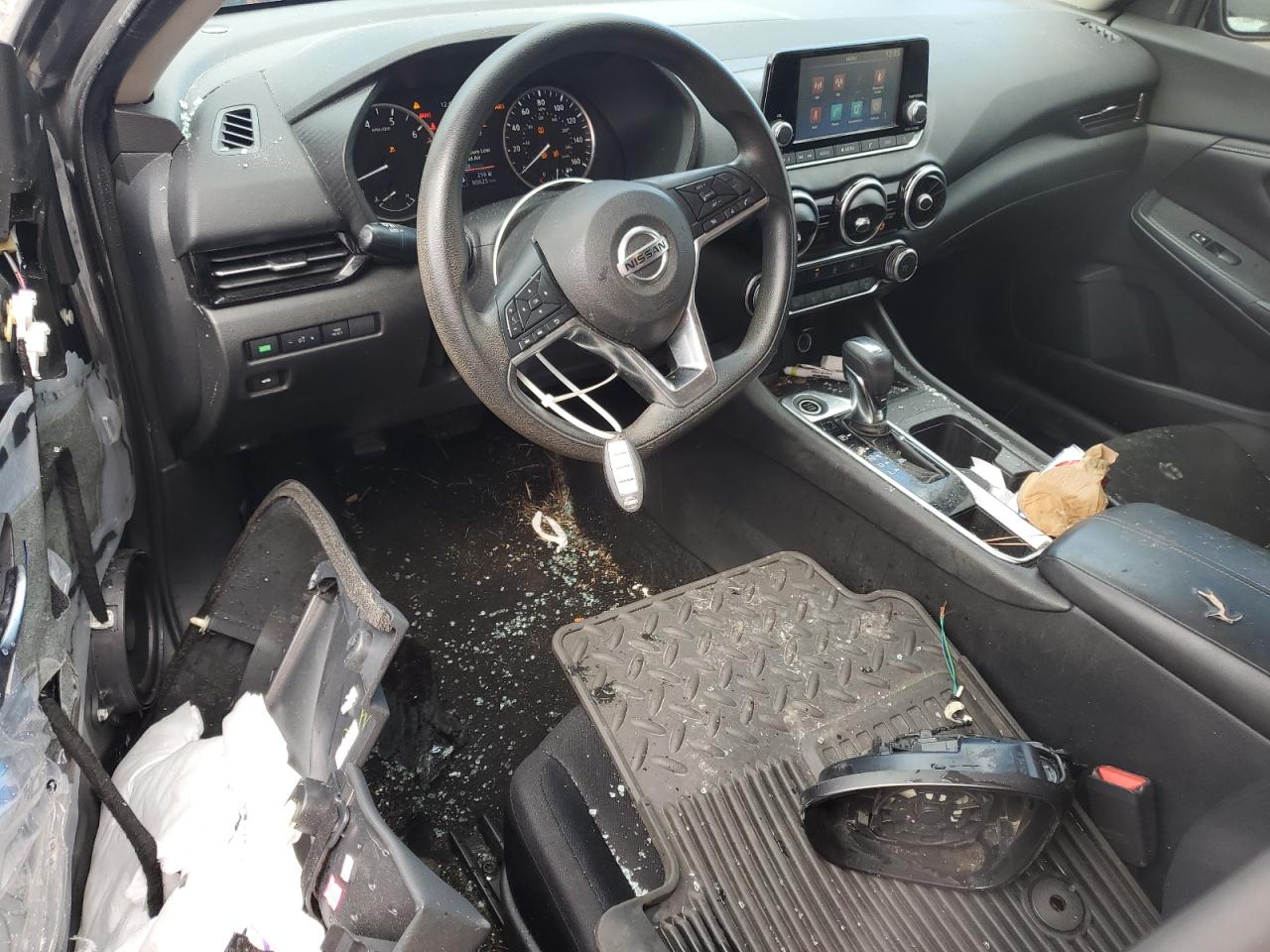 Nissan Sentra S Image 2