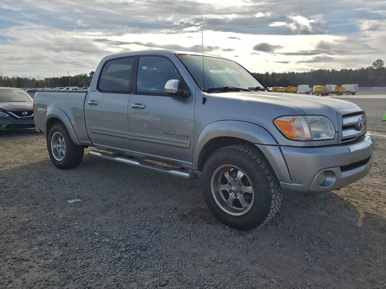 Toyota Tundra Double Cab Sr5 Image 4