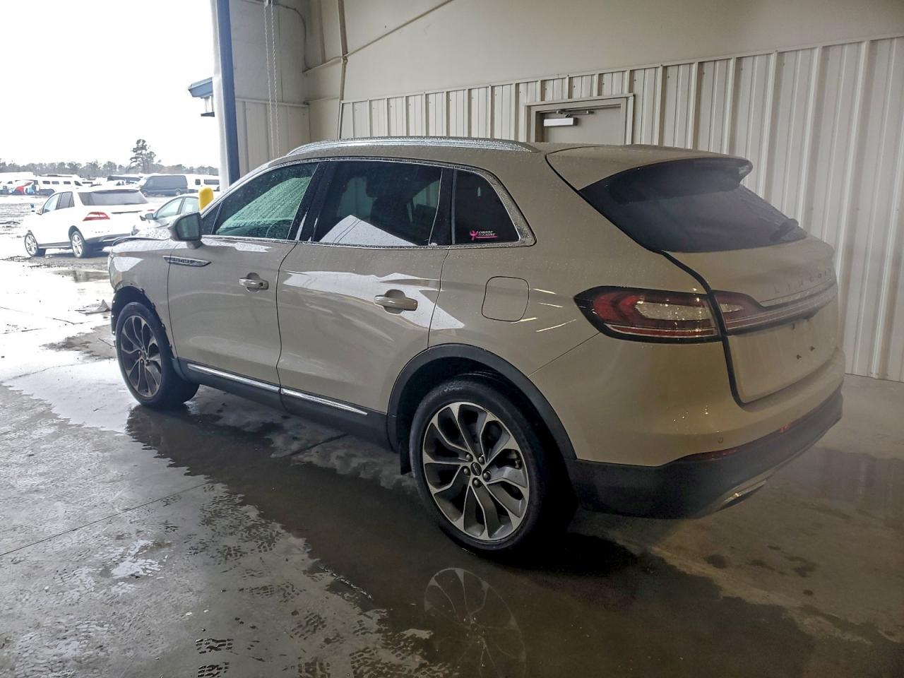 Lincoln Nautilus Reserve Image 7