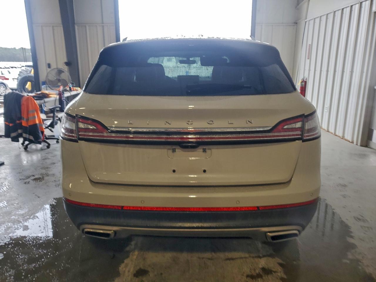 Lincoln Nautilus Reserve Image 3