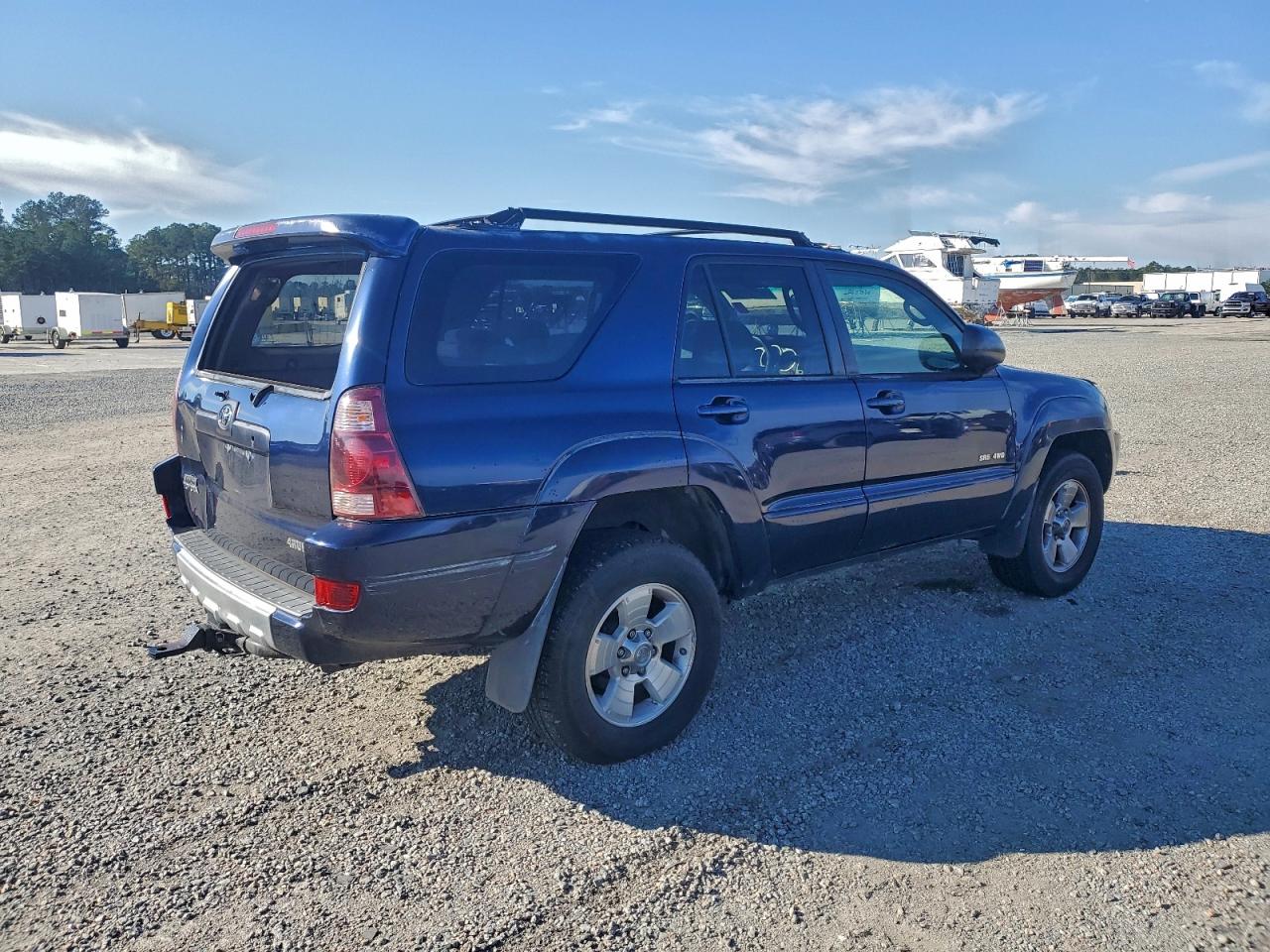 Toyota 4Runner Sr5 Image 3