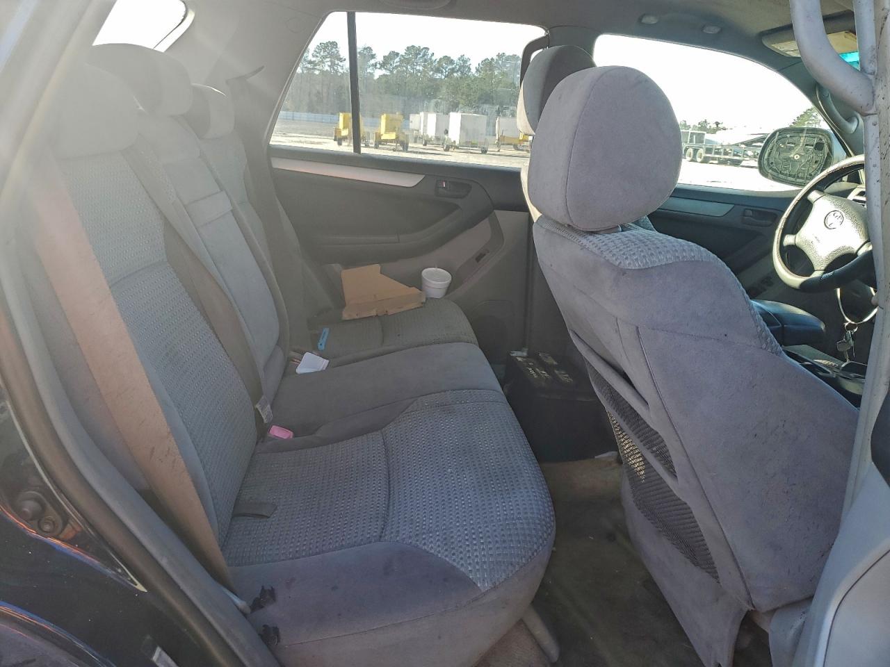 Toyota 4Runner Sr5 Image 9