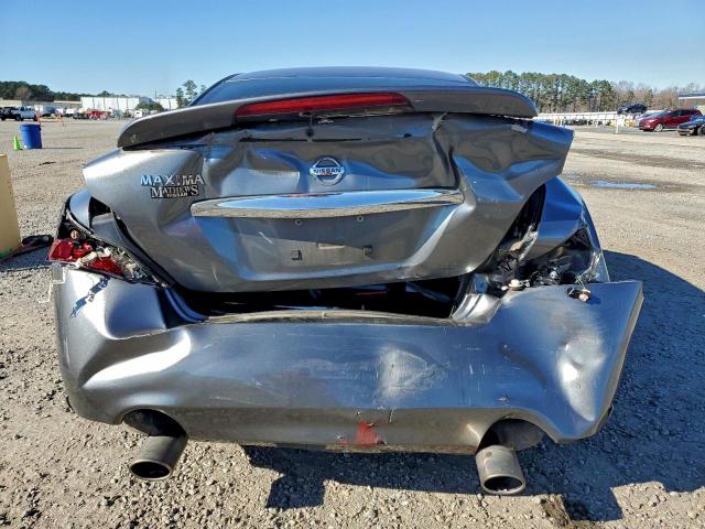 Nissan Maxima S Image 6