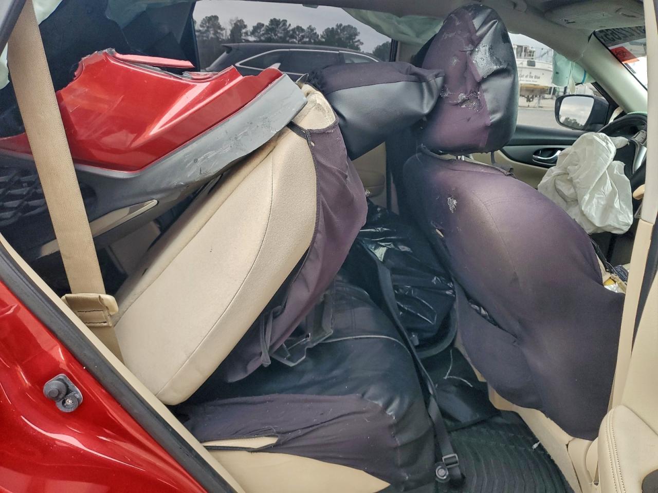 Nissan Rogue S Image 10