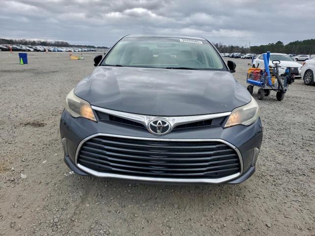 Toyota Avalon Xle Image 8