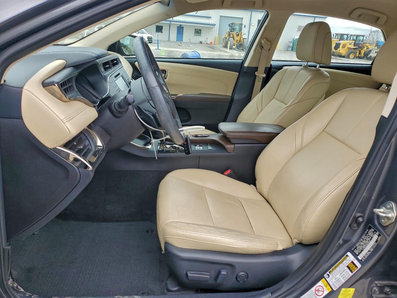 Toyota Avalon Xle Image 4