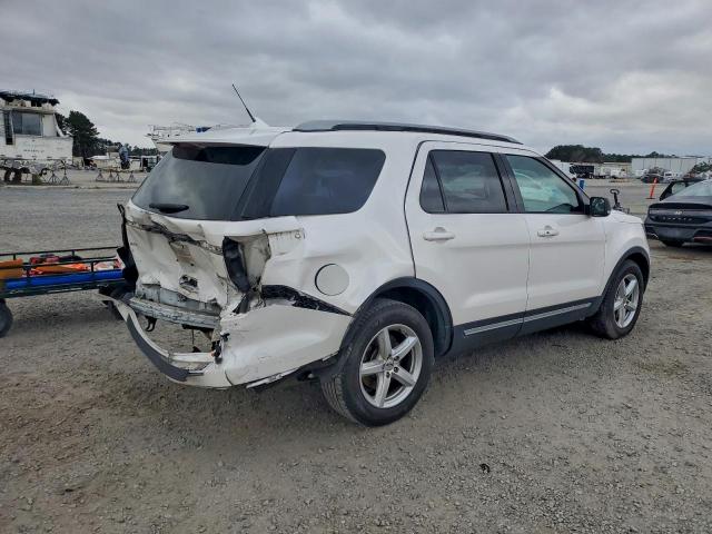 Ford Explorer Xlt Image 2