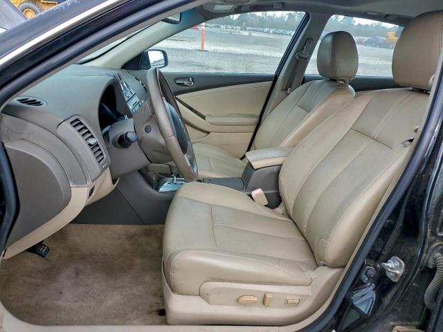 Nissan Altima Sr Image 8