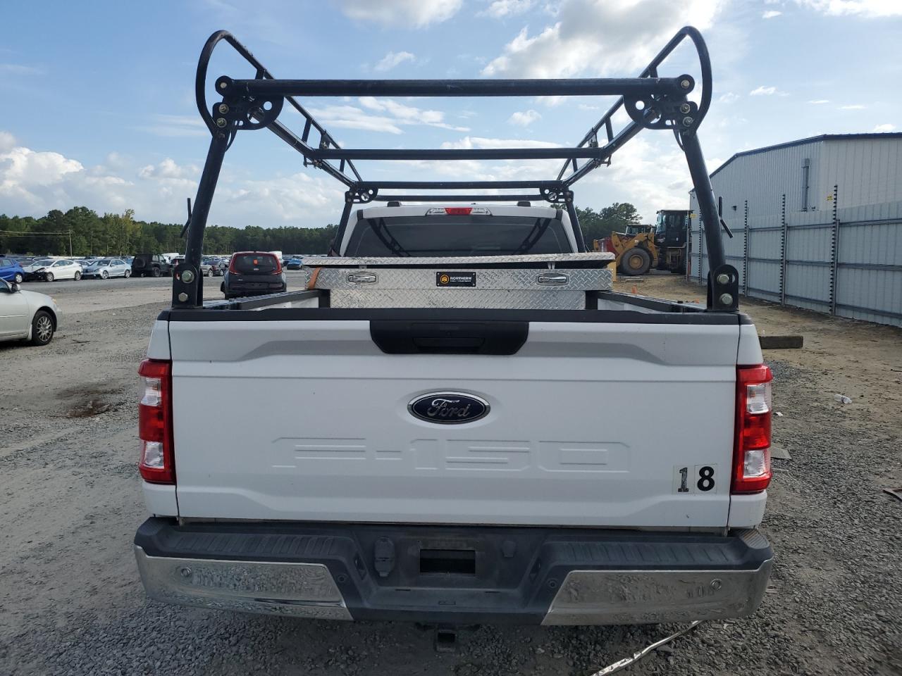 Ford F-150 Super Cab Image 9