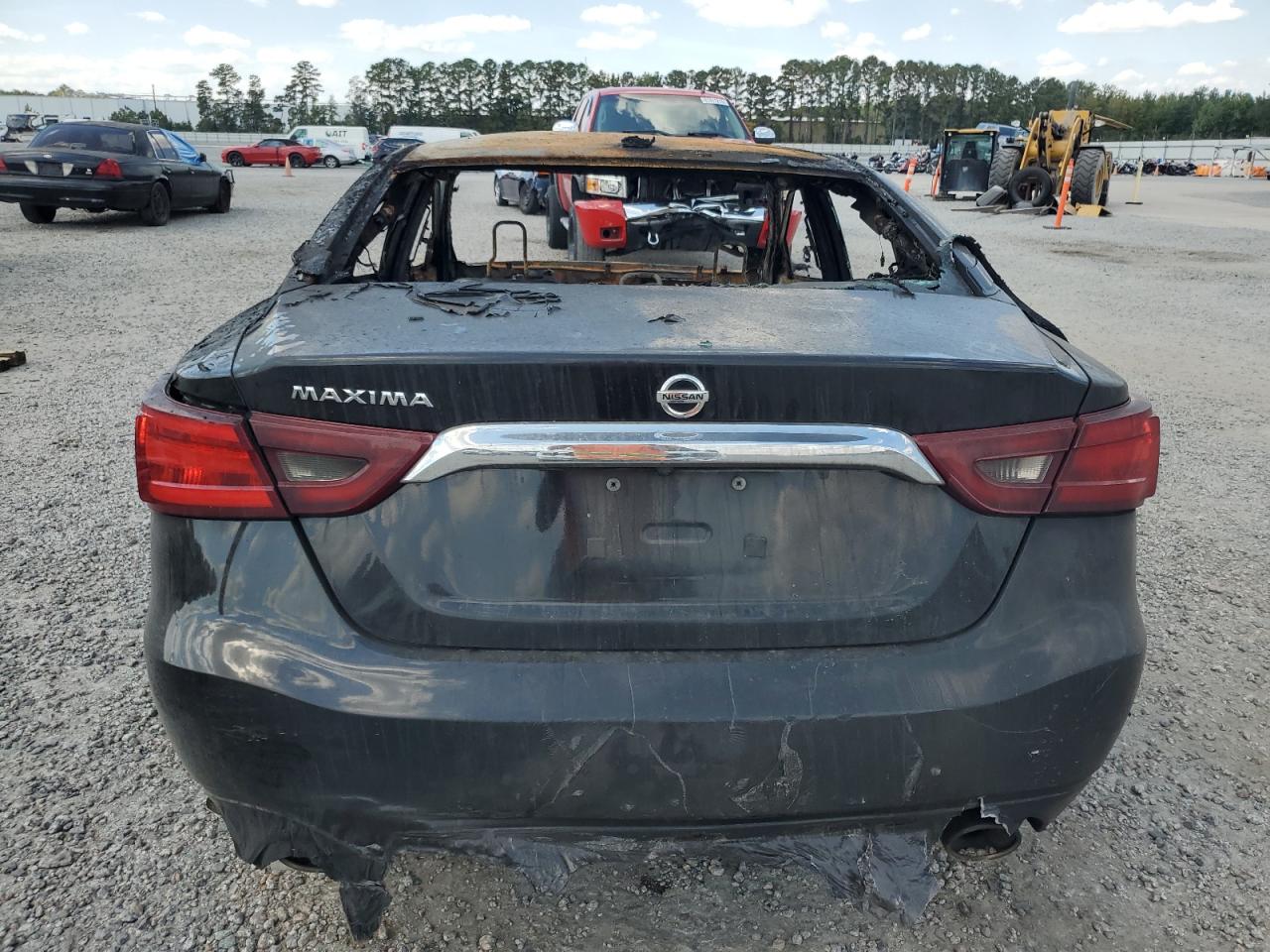 Nissan Maxima 3.5s Image 9