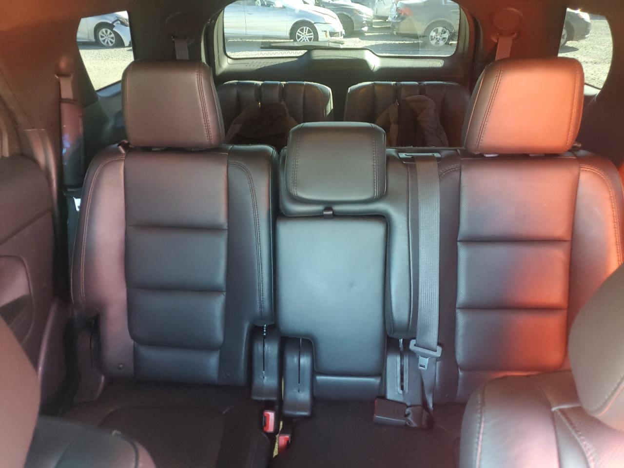 Ford Explorer Limited Image 6