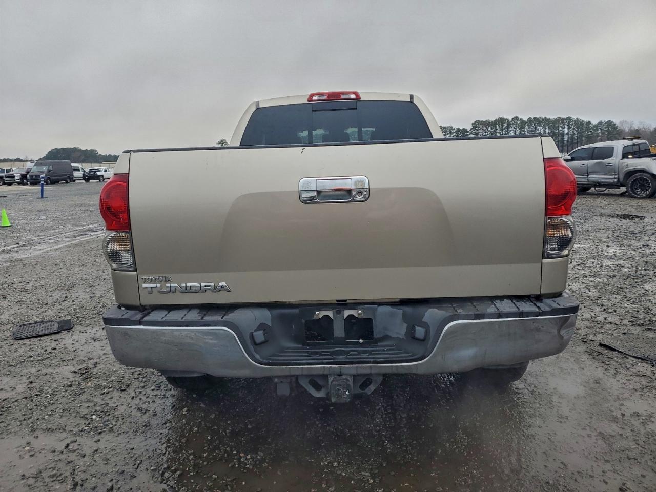 Toyota Tundra Double Cab Sr5 Image 2