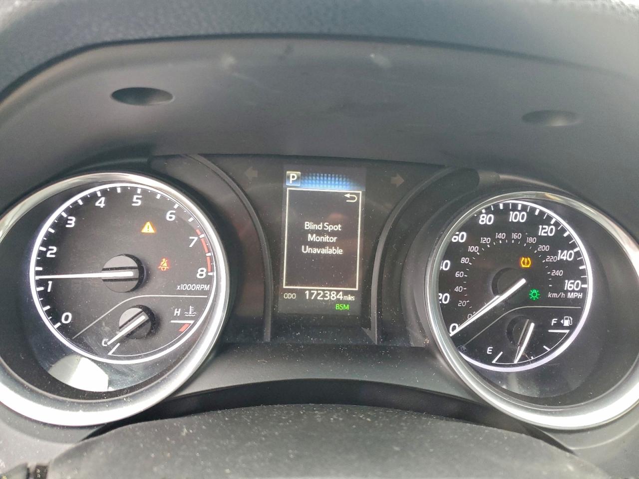 Toyota Camry L Image 8