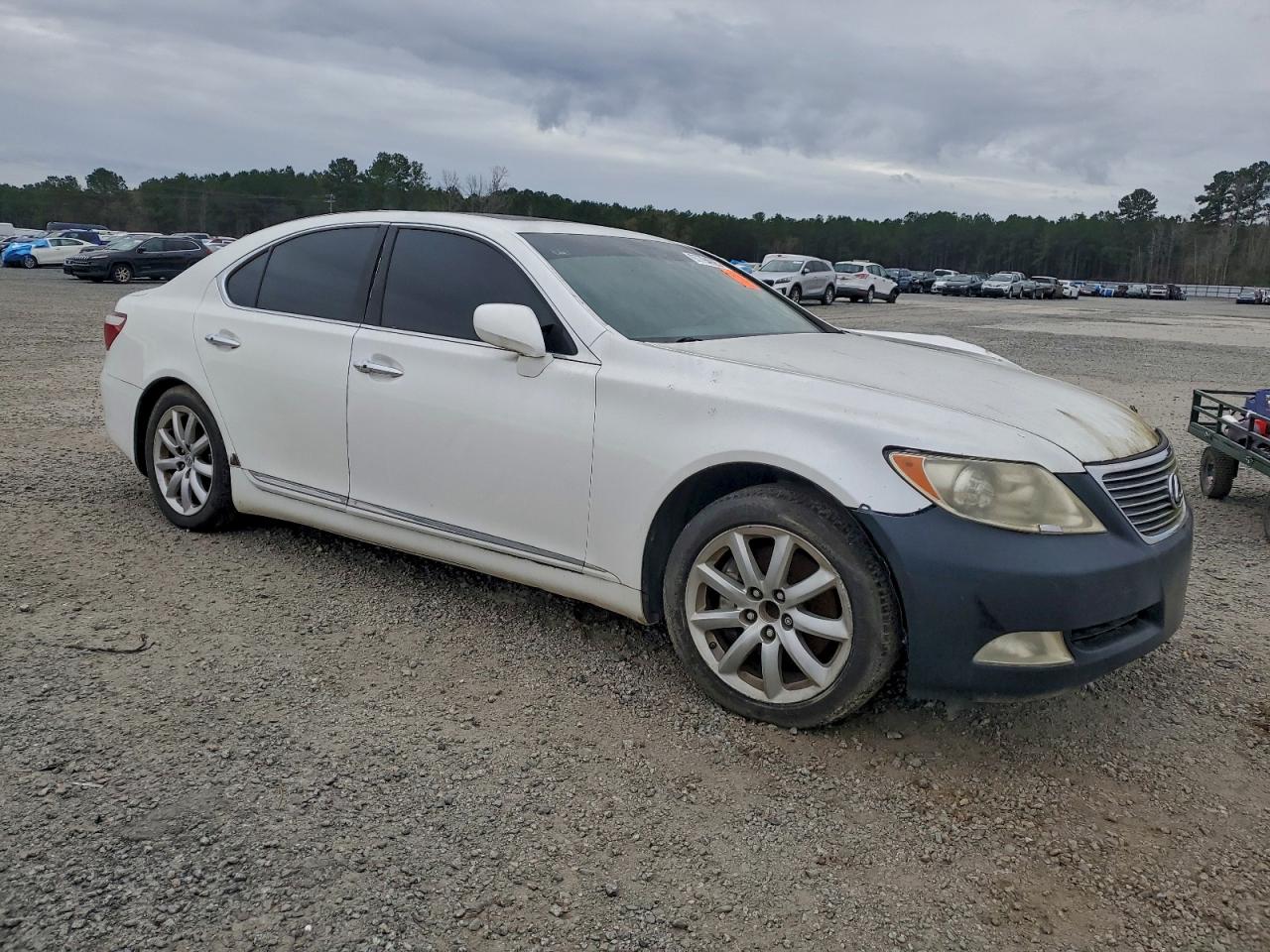 Lexus LS 460 Image 9