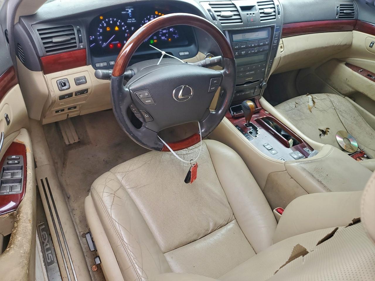 Lexus LS 460 Image 4