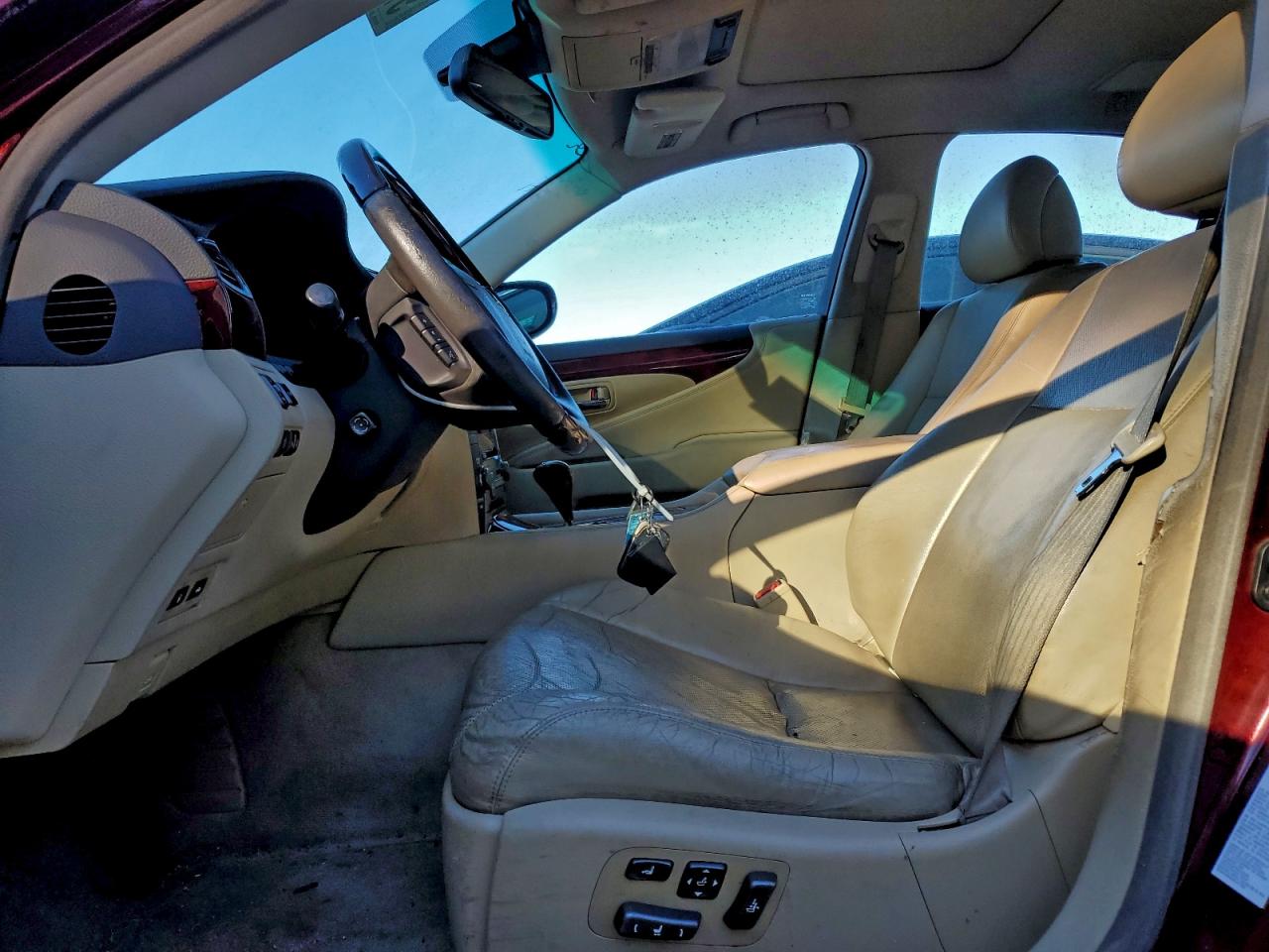 Lexus LS 460 Image 5