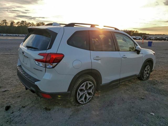 Subaru Forester Premium Image 6