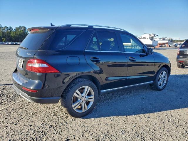 Mercedes-Benz M-Class 350 4matic Image 12