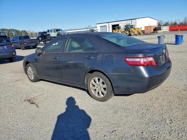 Toyota Camry Ce Image 8