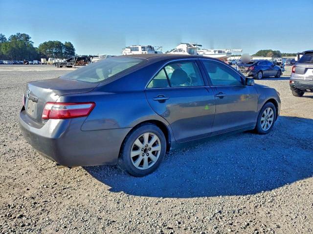 Toyota Camry Ce Image 11