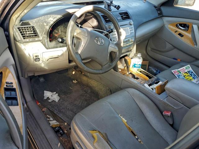 Toyota Camry Ce Image 7