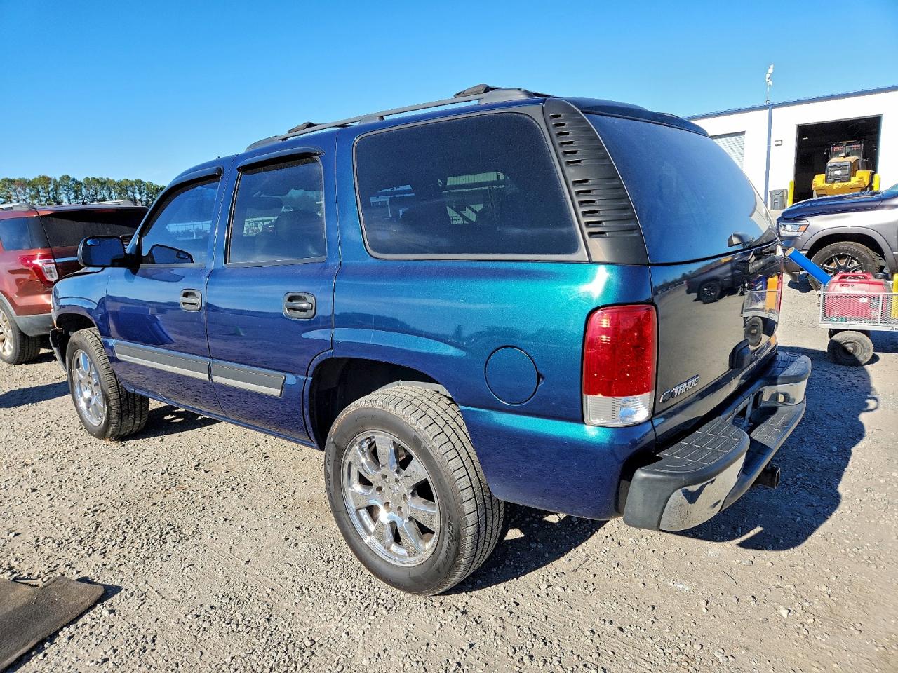 Chevrolet Tahoe C1500 Image 2