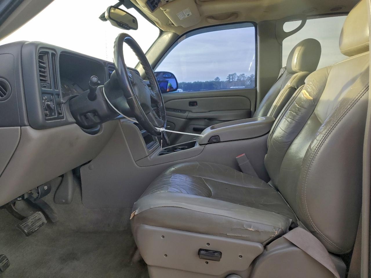 Chevrolet Tahoe C1500 Image 5