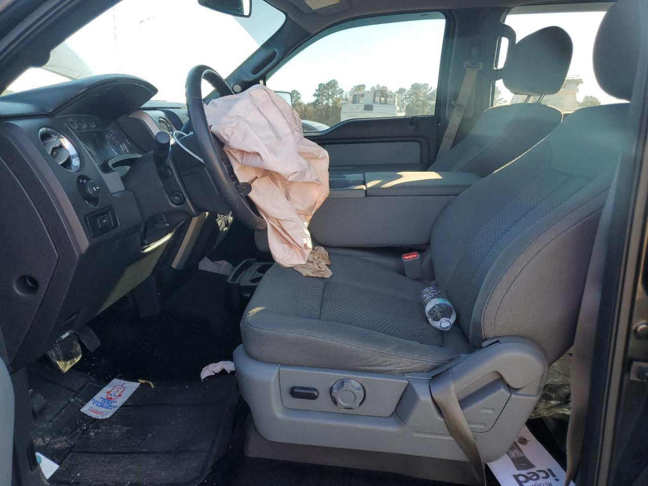 Ford F-150 Supercrew Image 3