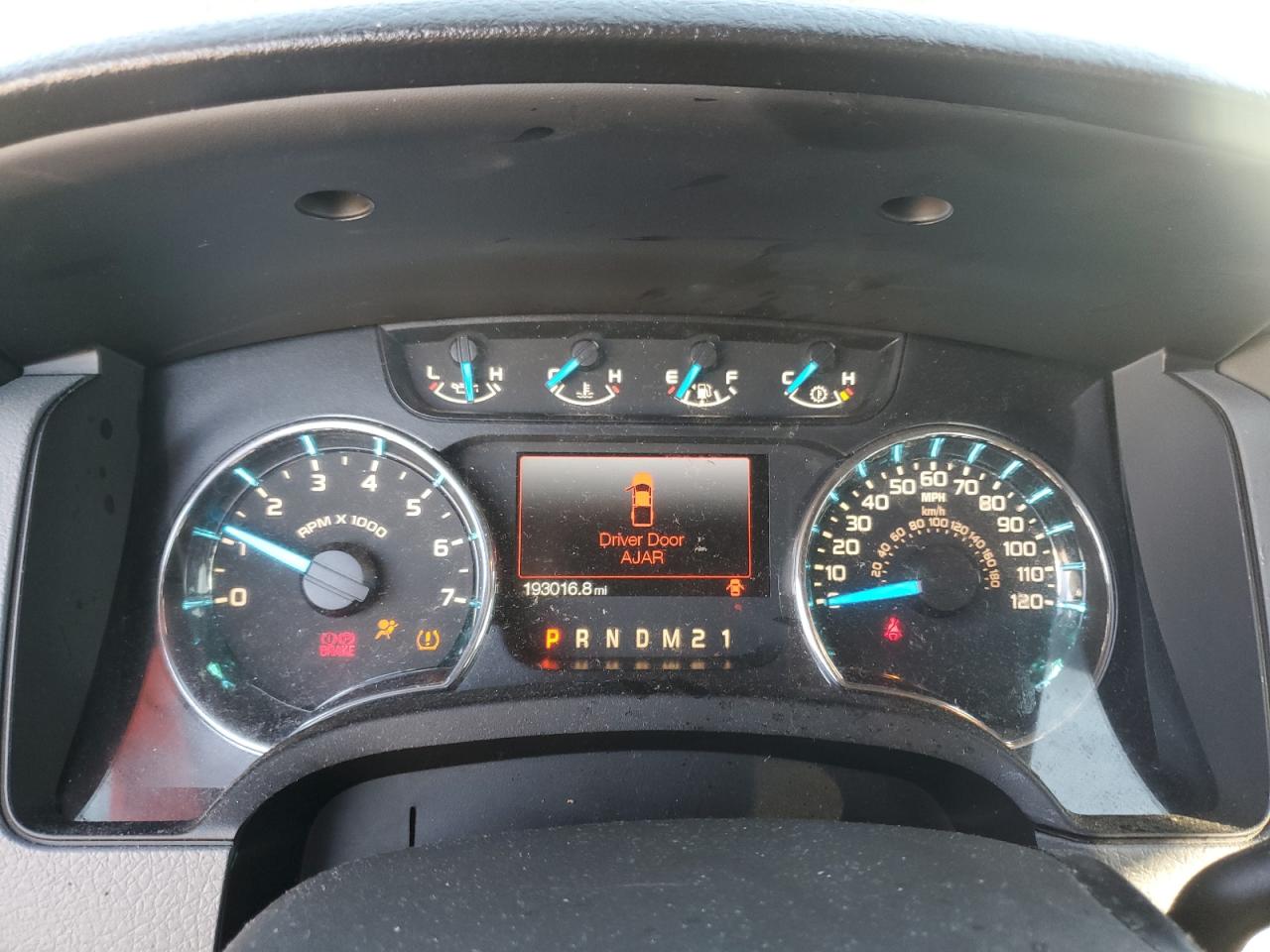 Ford F-150 Supercrew Image 7