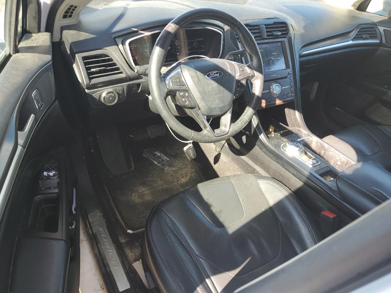 Ford Fusion Titanium Image 9