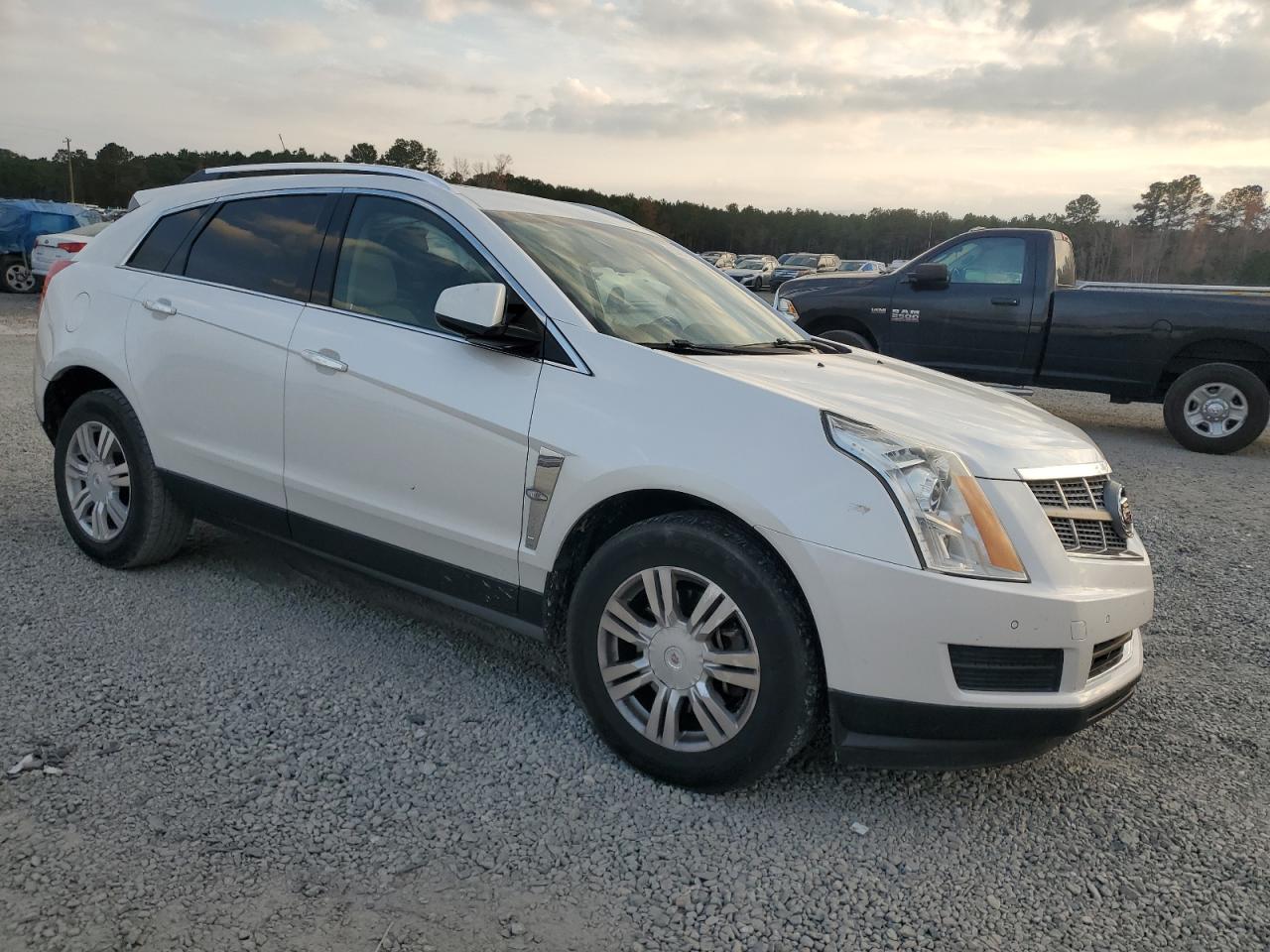 Cadillac SRX Luxury Collection Image 2