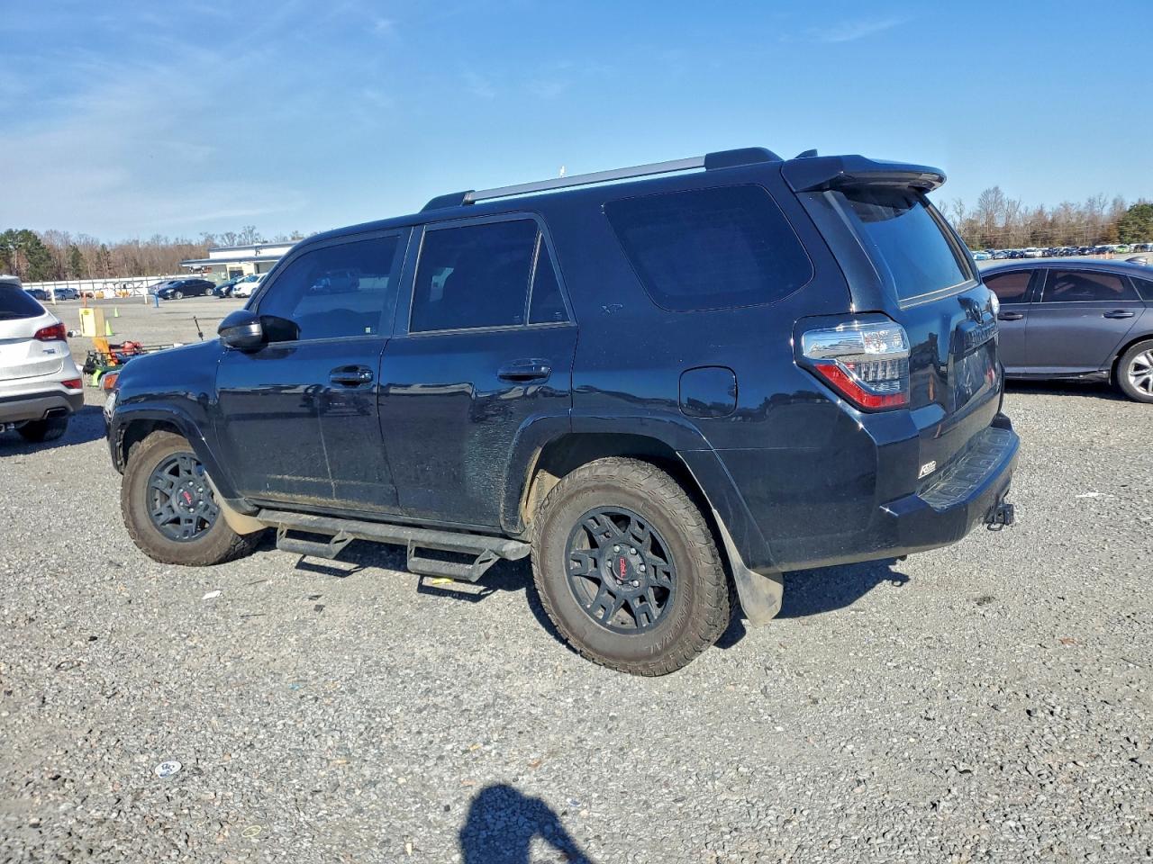 Toyota 4Runner Sr5 Image 10