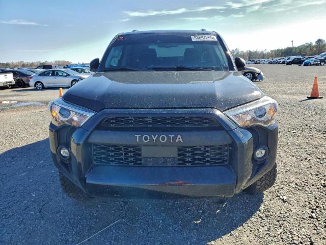 Toyota 4Runner Sr5 Image 11