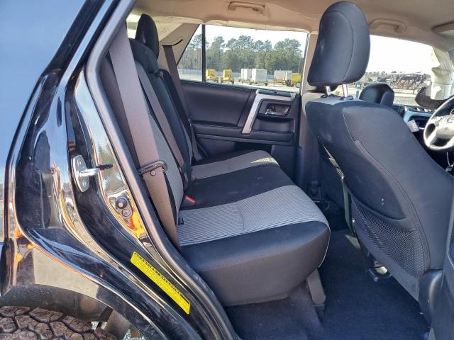 Toyota 4Runner Sr5 Image 2