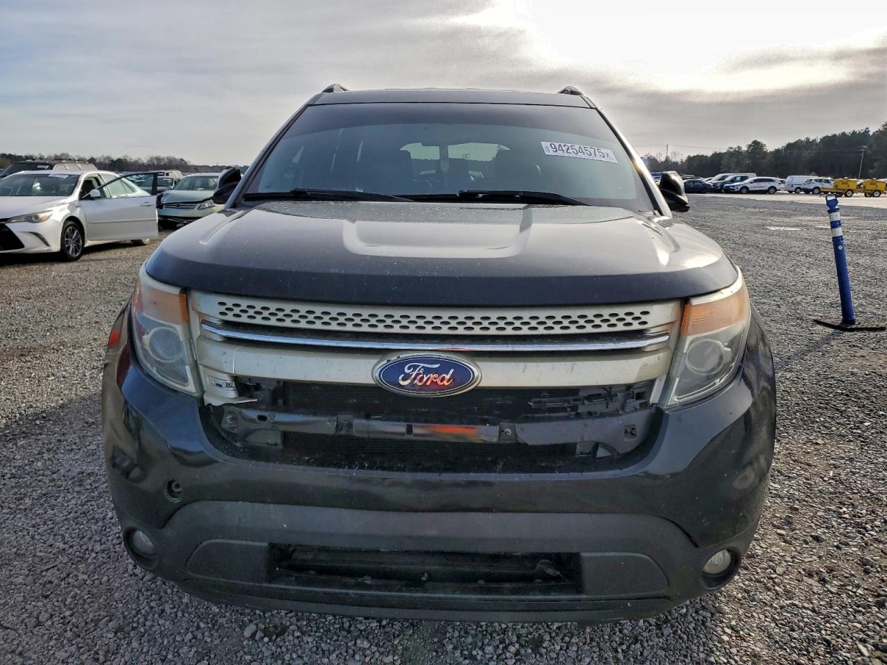 Ford Explorer Xlt Image 9
