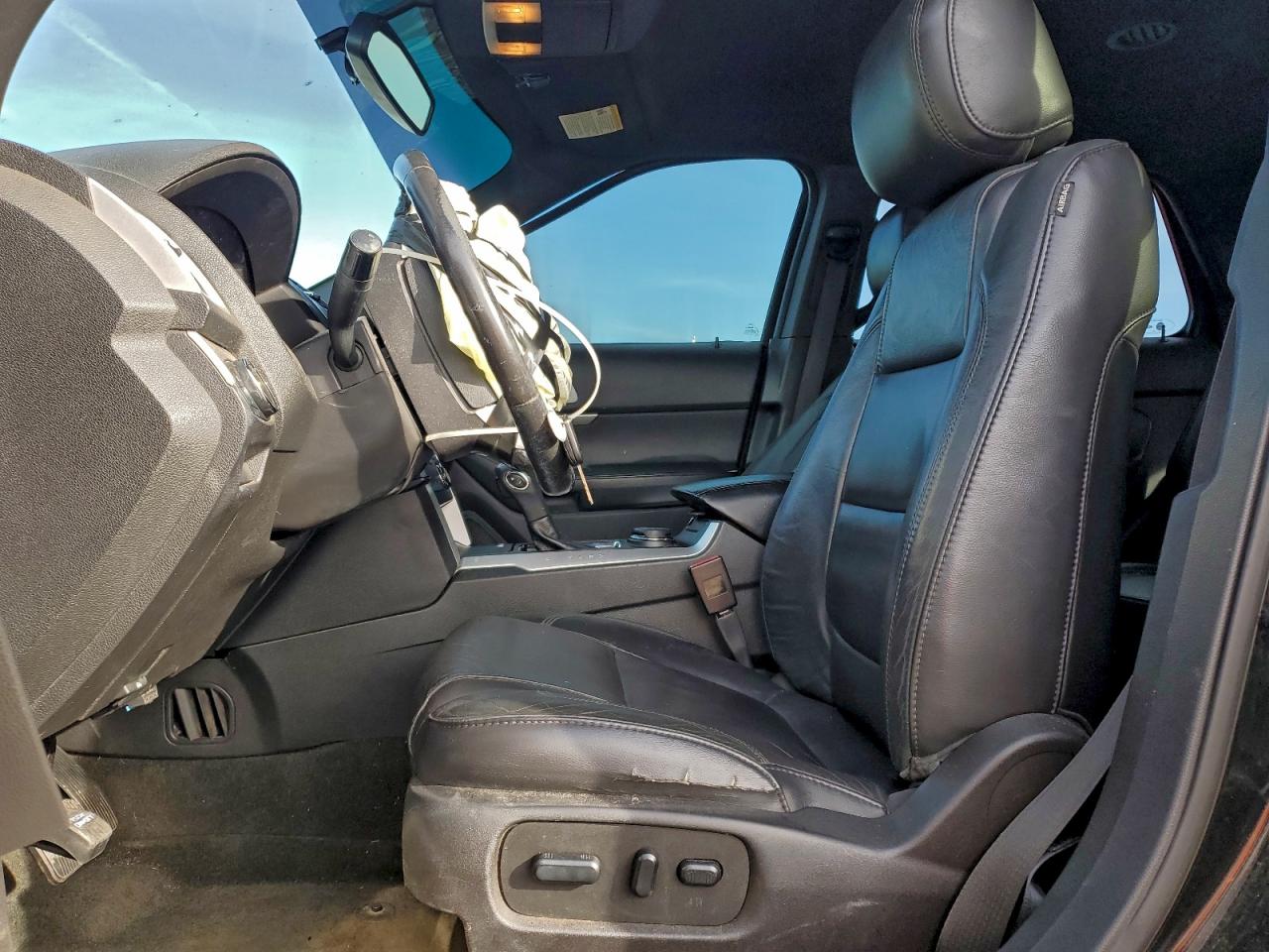 Ford Explorer Xlt Image 2