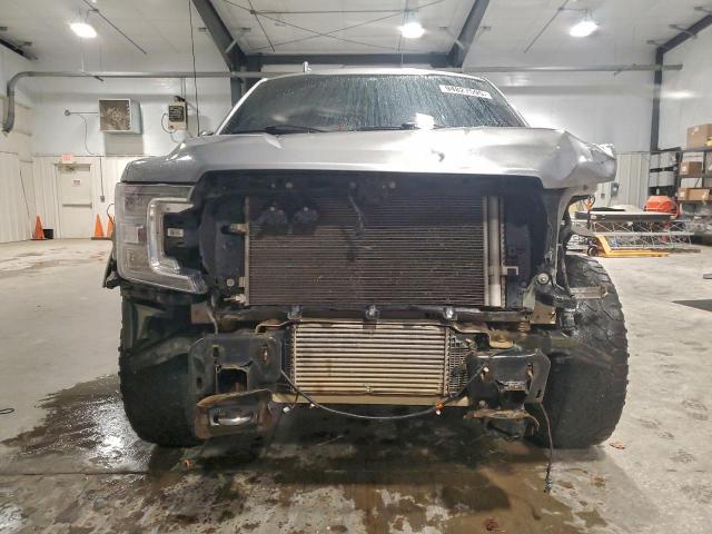 Ford F-150 Supercrew Image 10