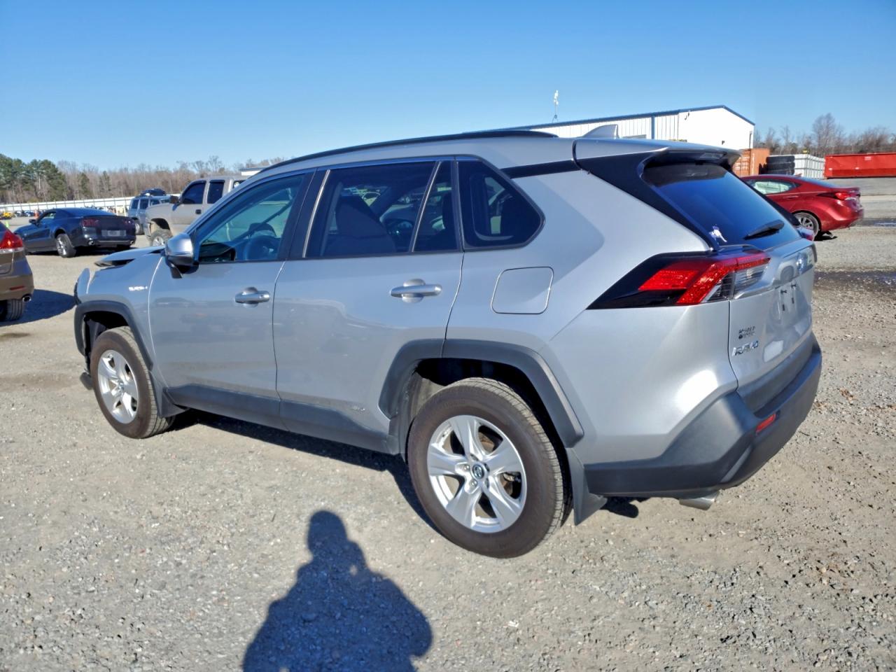 Toyota RAV4 Xle Image 3