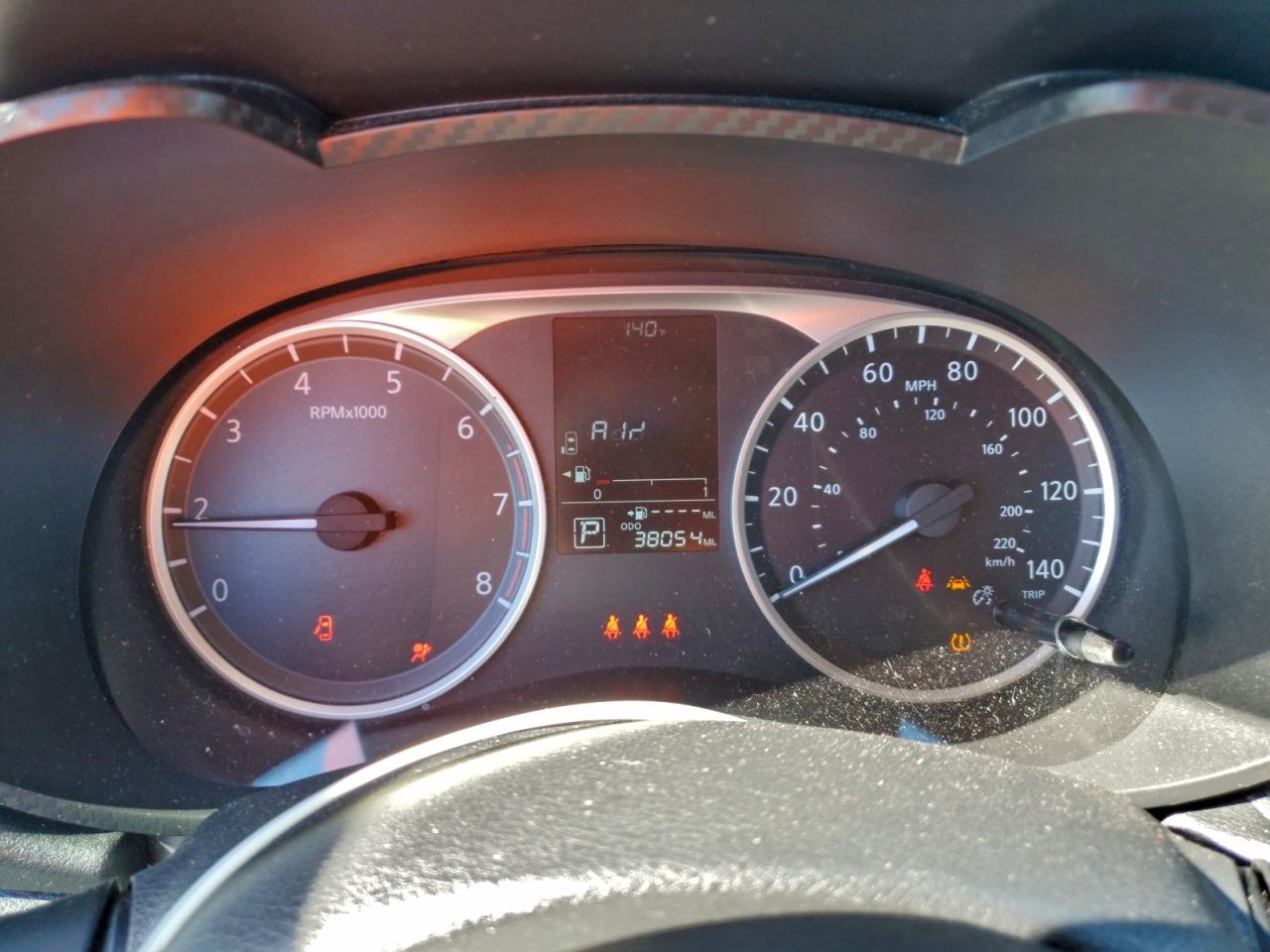 Nissan Versa S Image 6