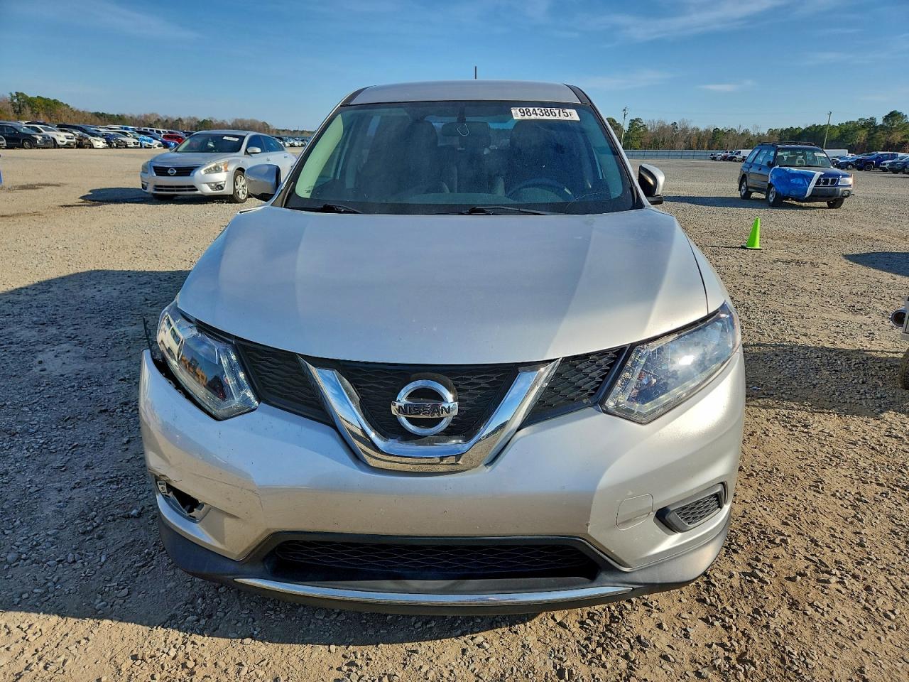 Nissan Rogue S Image 6
