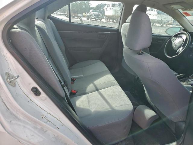 Toyota Corolla L Image 8