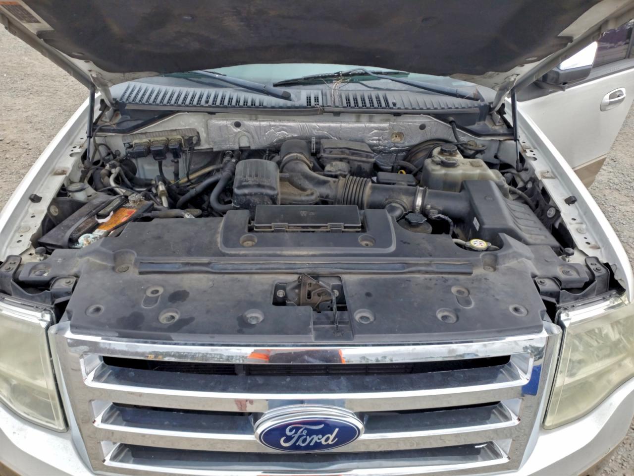 Ford Expedition Xlt Image 11