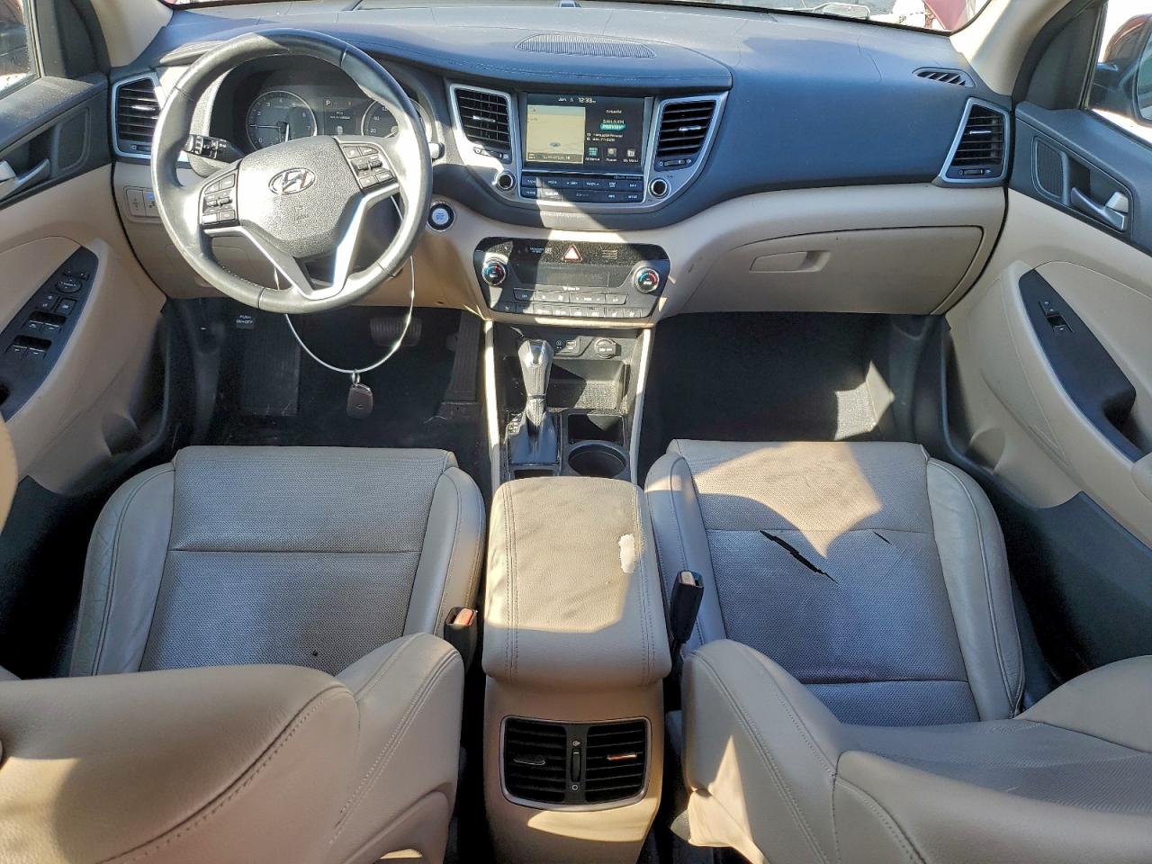 Hyundai TUCSON Limited Image 6