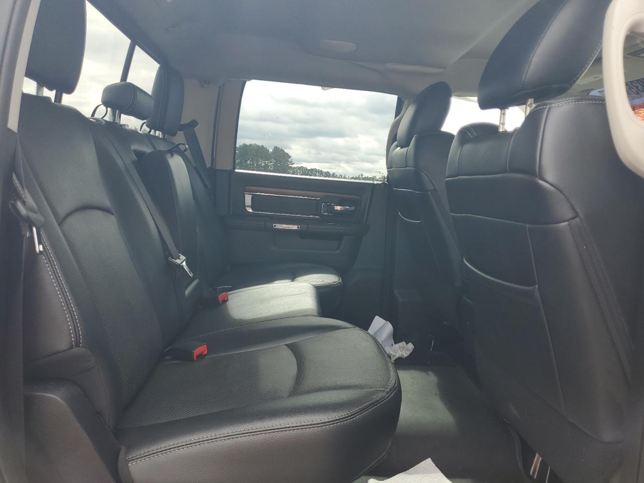 Ram 1500 Laramie Image 7