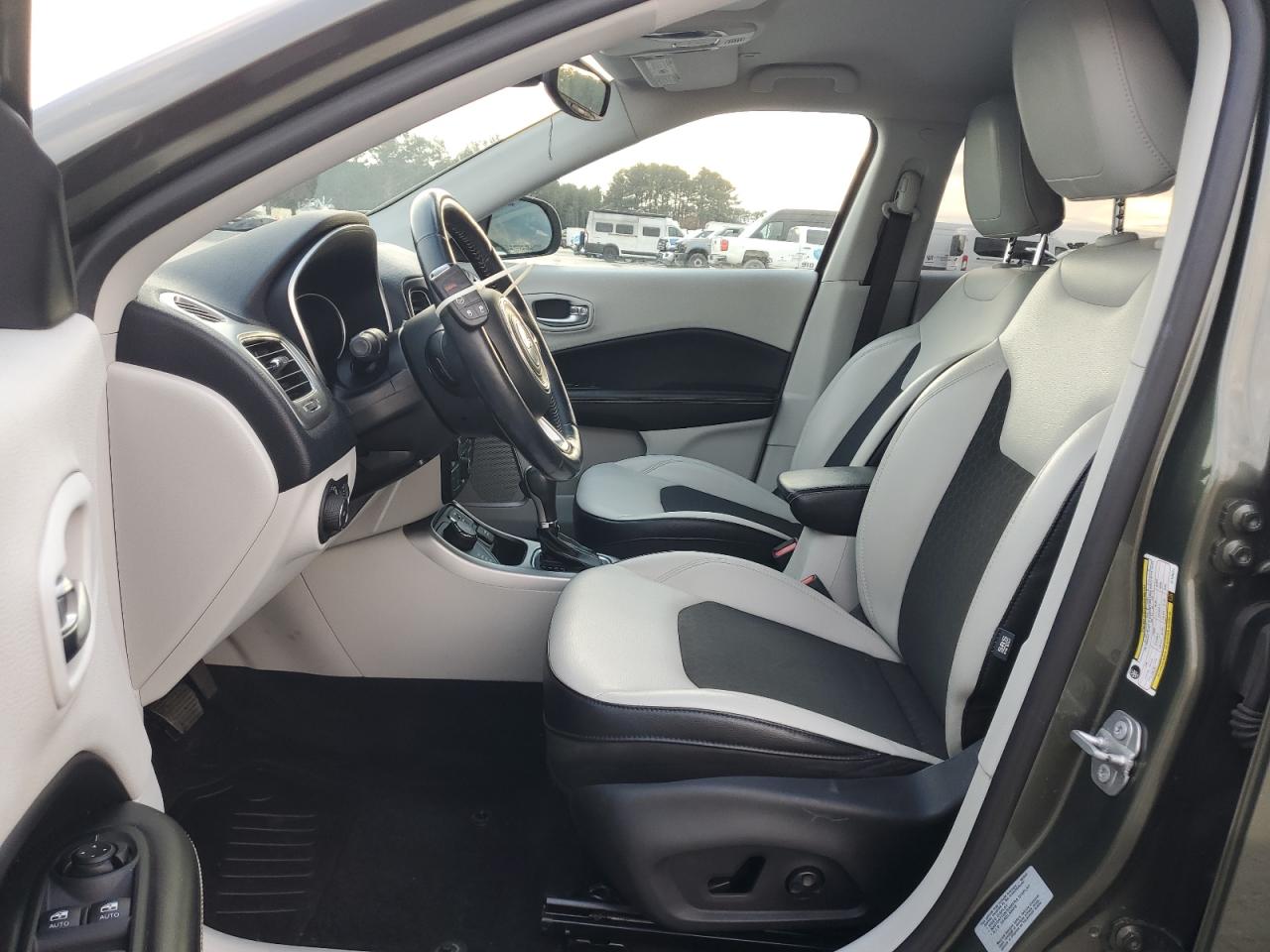 Jeep Compass Latitude Image 7