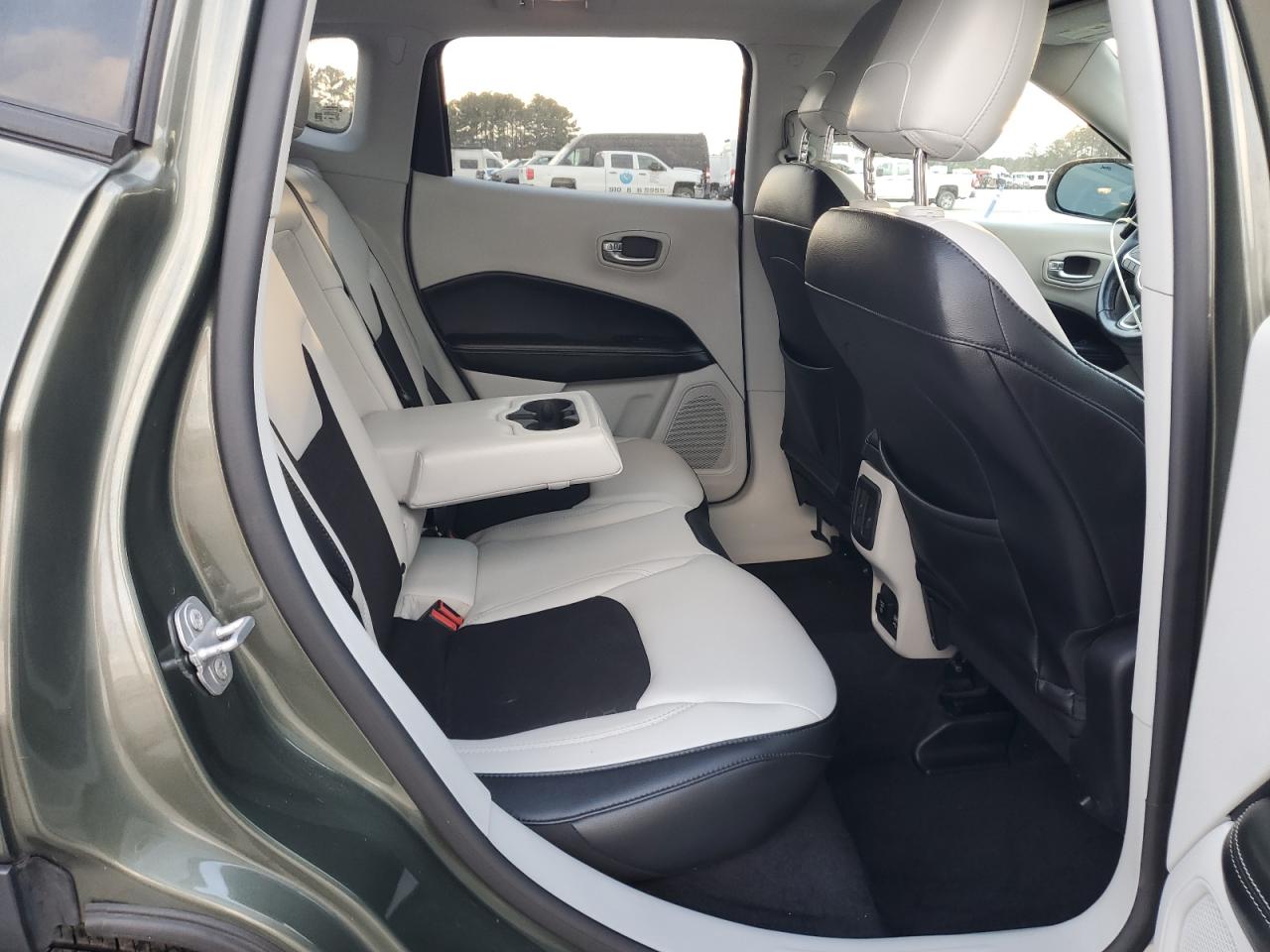 Jeep Compass Latitude Image 10