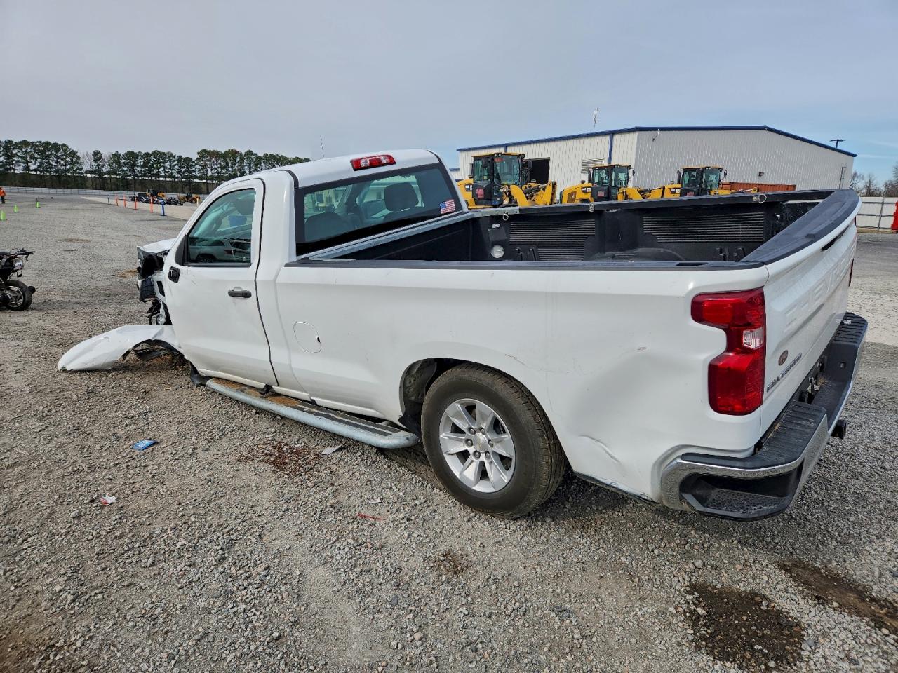 Chevrolet Silverado C1500 Image 2