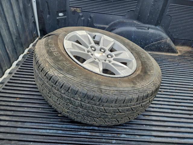 Chevrolet Silverado C1500 Image 9