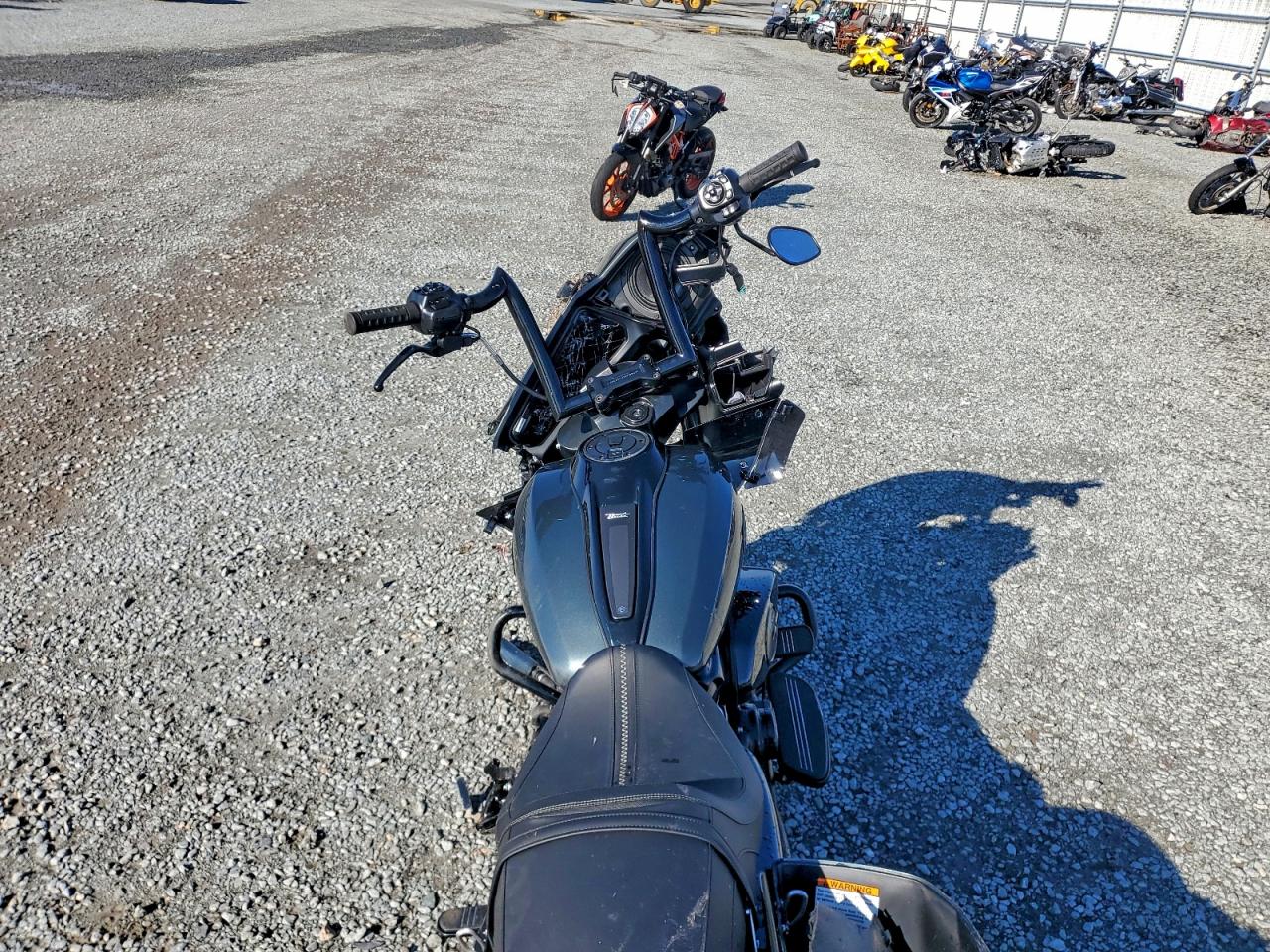 Harley-Davidson Fl Image 6